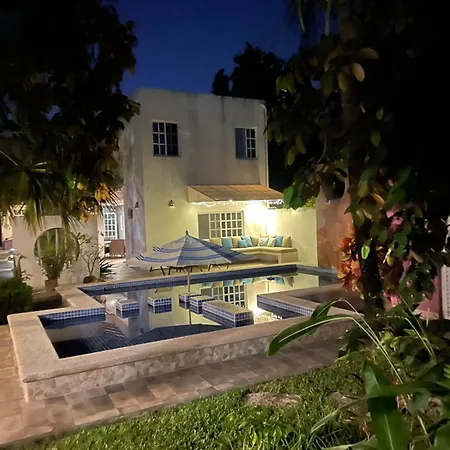 Villa Escondida Guest House Cozumel Downtown