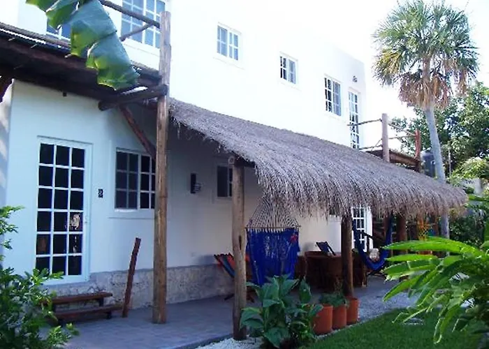 Escondida Downtown 4*